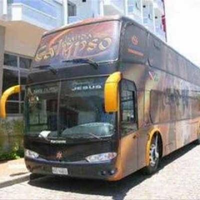 Onibus de Famosos