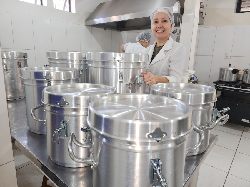 ASSAÍ - NOVOS EQUIPAMENTOS NA COZINHA CENTRAL GARANTEM AINDA MAIS QUALIDADE NA ALIMENTAÇÃO ESCOLAR