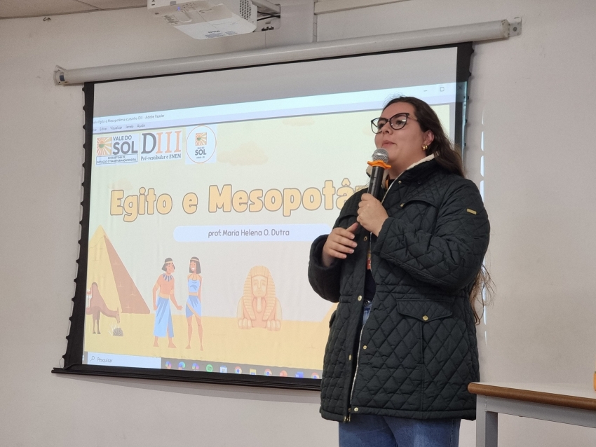 ESTUDANTES DE ASSAÍ JÁ INICIARAM O CURSO PREPARATÓRIO PARA ENEM E VESTIBULARES