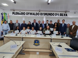 VEREADORES MIRINS SÃO EMPOSSADOS EM ASSAÍ