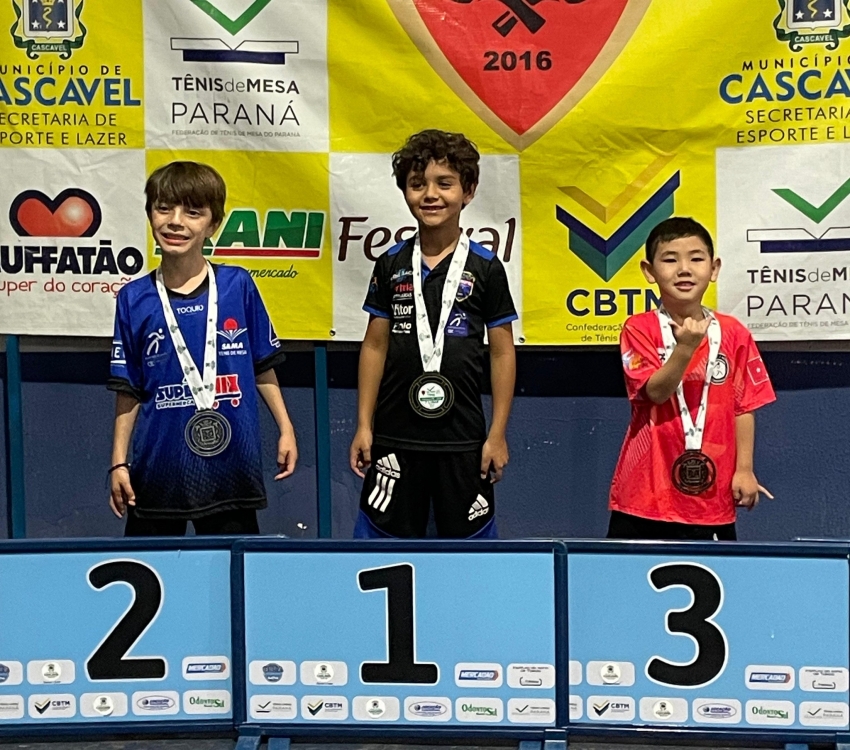 TÊNIS DE MESA DE ASSAÍ FAZ BONITO NO PARANAENSE