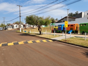 ASSAÍ - NOVO REDUTOR DE VELOCIDADE GARANTE MAIS SEGURANÇA NO MURIAÉ E RESIDENCIAL IKEDA