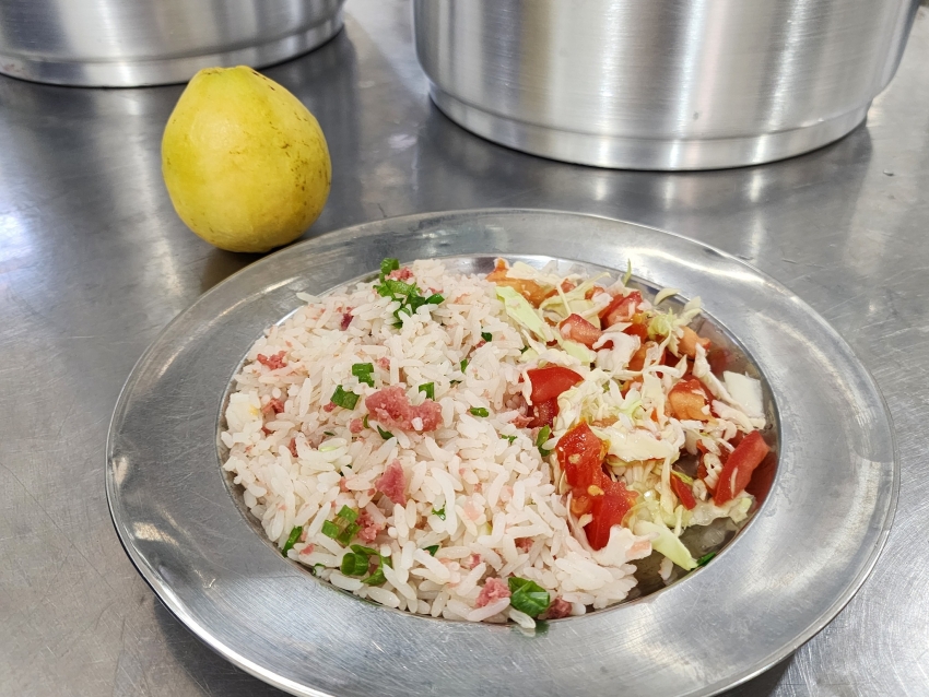 ALIMENTAÇÃO ESCOLAR DE QUALIDADE TODOS OS DIAS EM ASSAÍ